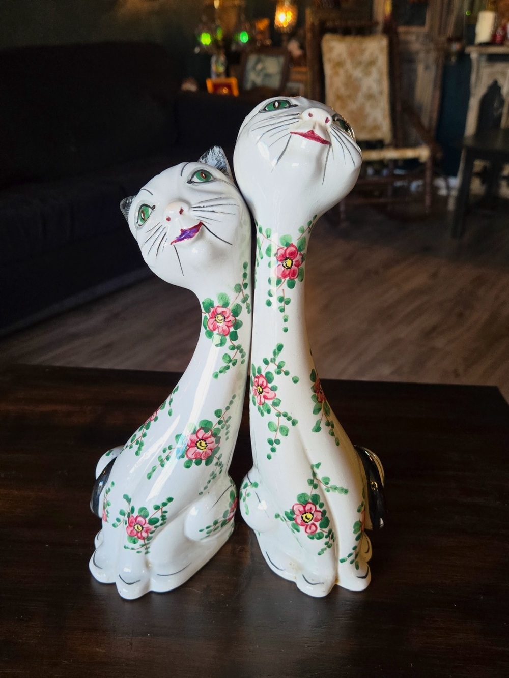 Vintage Italian Mid-Century Long-Neck Cat Figurines – Hand Painted Pair (1960s)